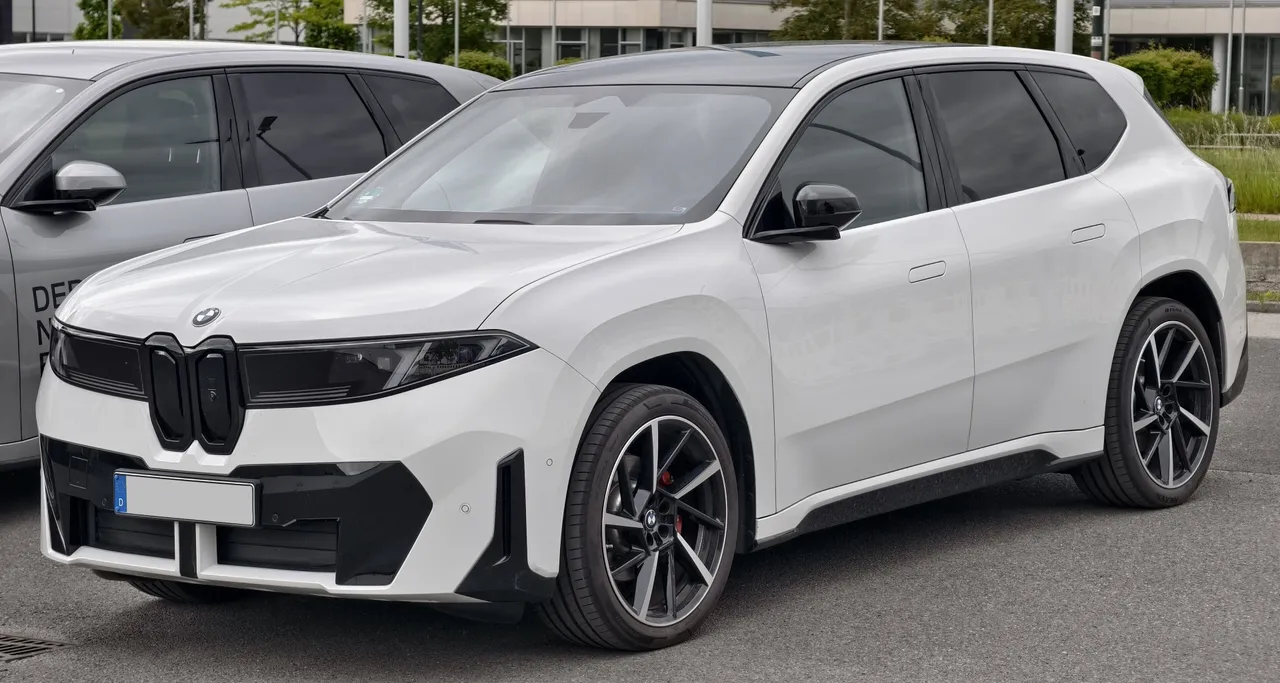 BMW iX3, SUV électrique — 461 km d'autonomie WLTP