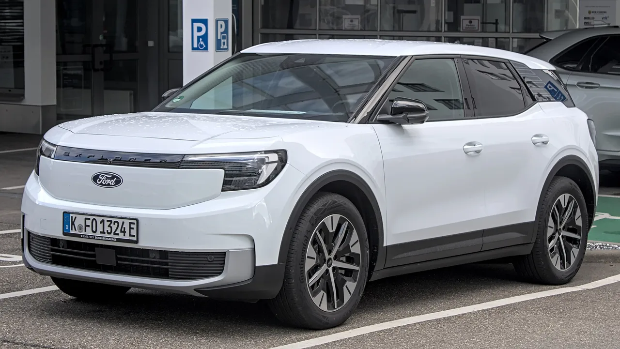 Ford Explorer EV, SUV électrique — 490 km d'autonomie WLTP