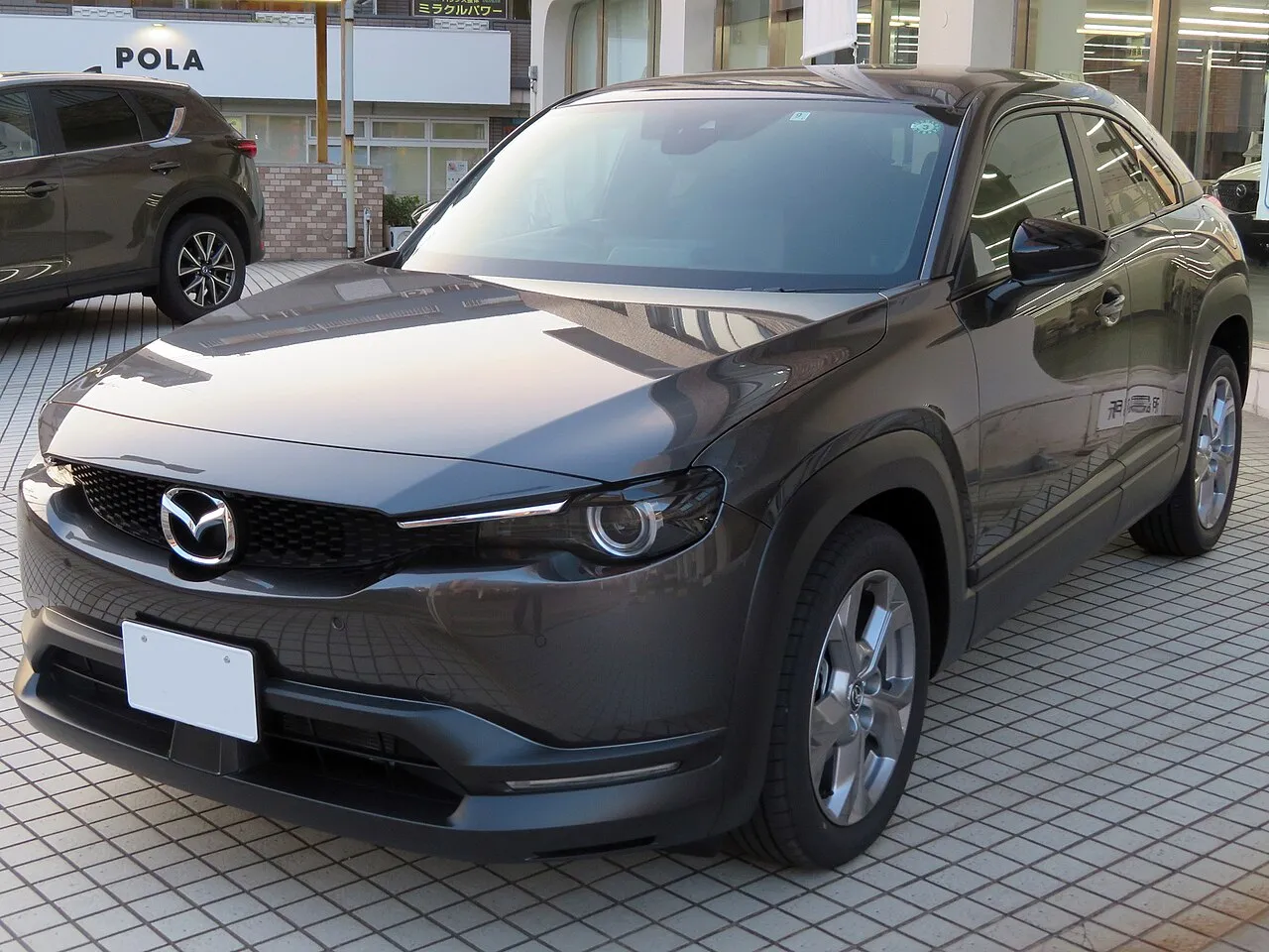 Mazda MX-30, SUV électrique — 200 km d'autonomie WLTP