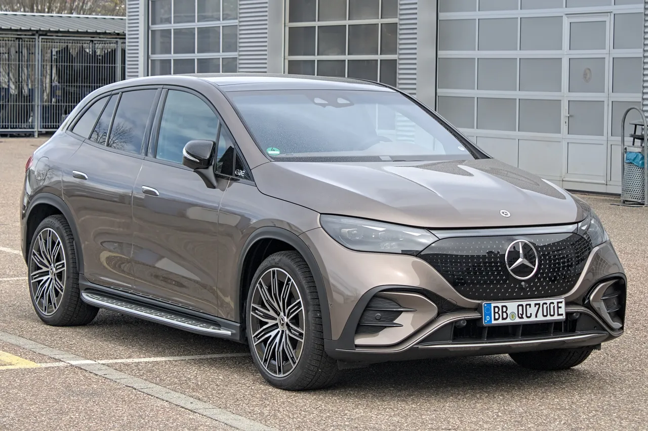 Mercedes-Benz EQE SUV, SUV électrique — 590 km d'autonomie WLTP, commercialisée au Maroc