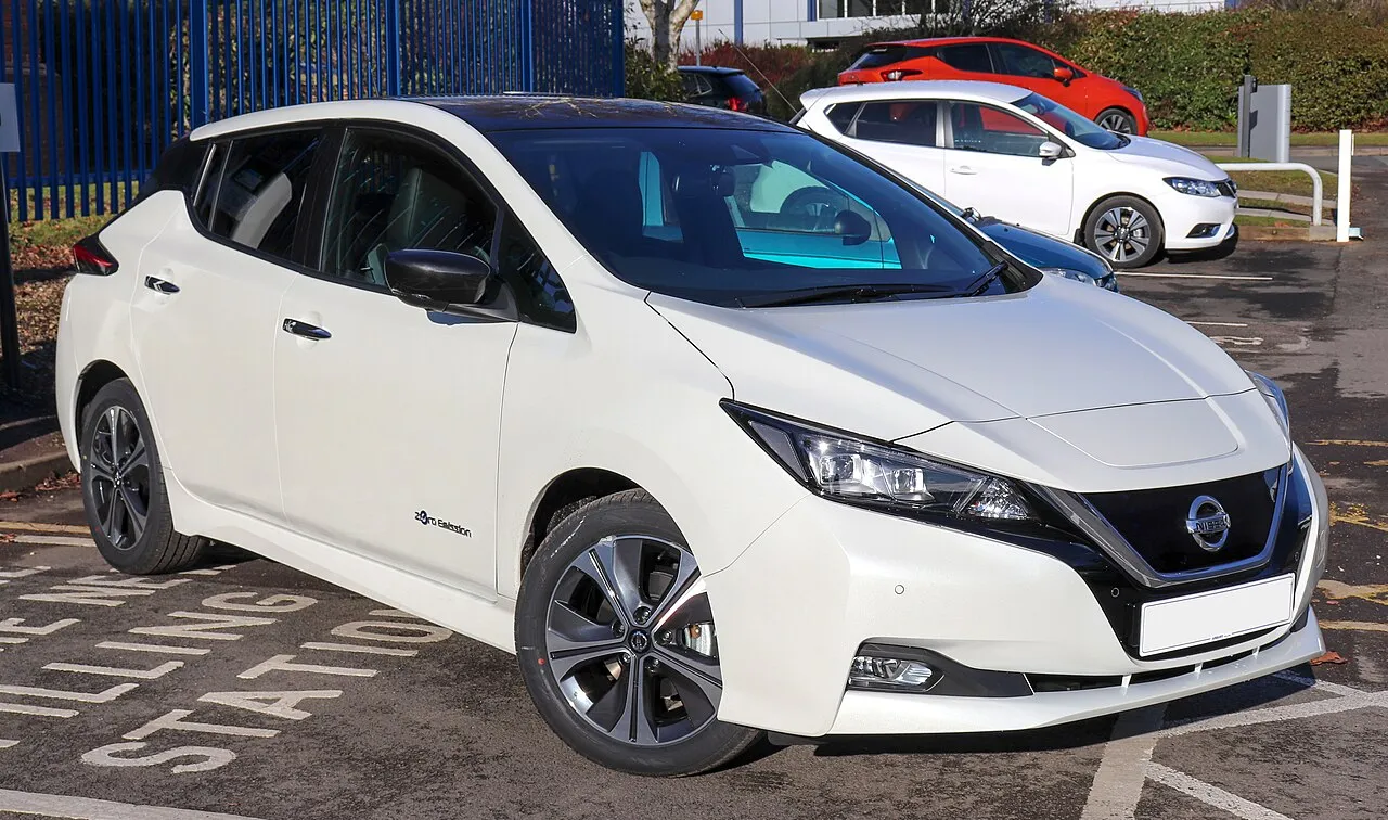 Nissan Leaf, citadine électrique — 436 km d'autonomie WLTP