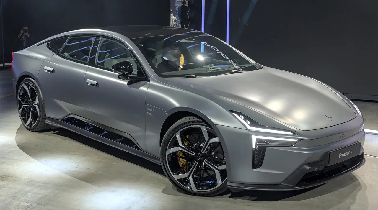 Polestar 5, berline électrique — 670 km d'autonomie WLTP
