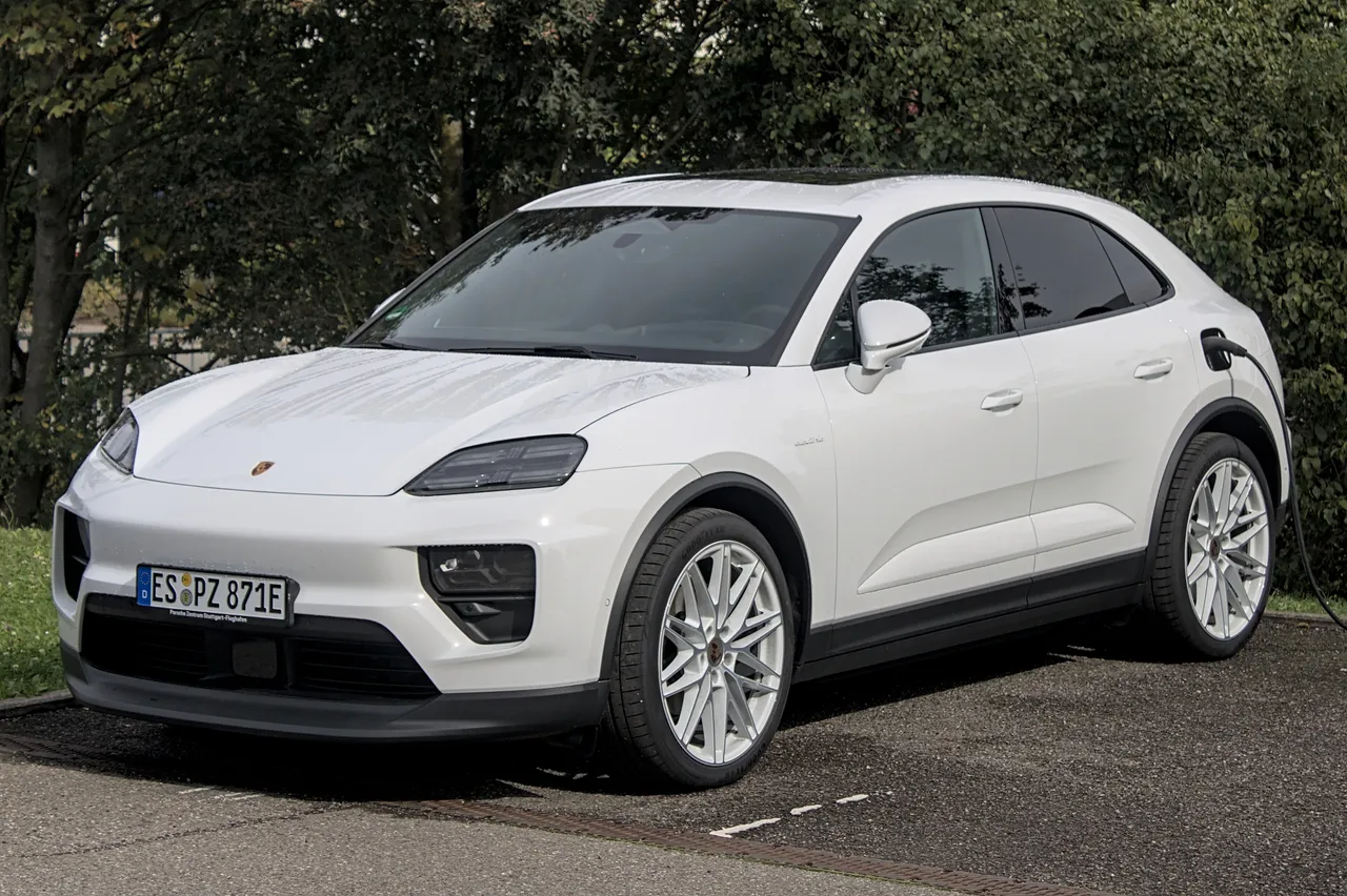 Porsche Macan Electric, SUV électrique — 610 km d'autonomie WLTP, commercialisée au Maroc