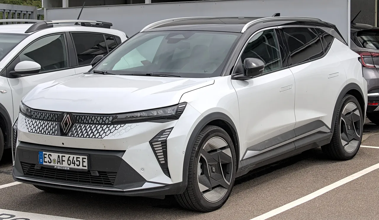 Renault Scénic E-Tech 87 kWh, SUV électrique — 625 km d'autonomie WLTP, annoncée au Maroc