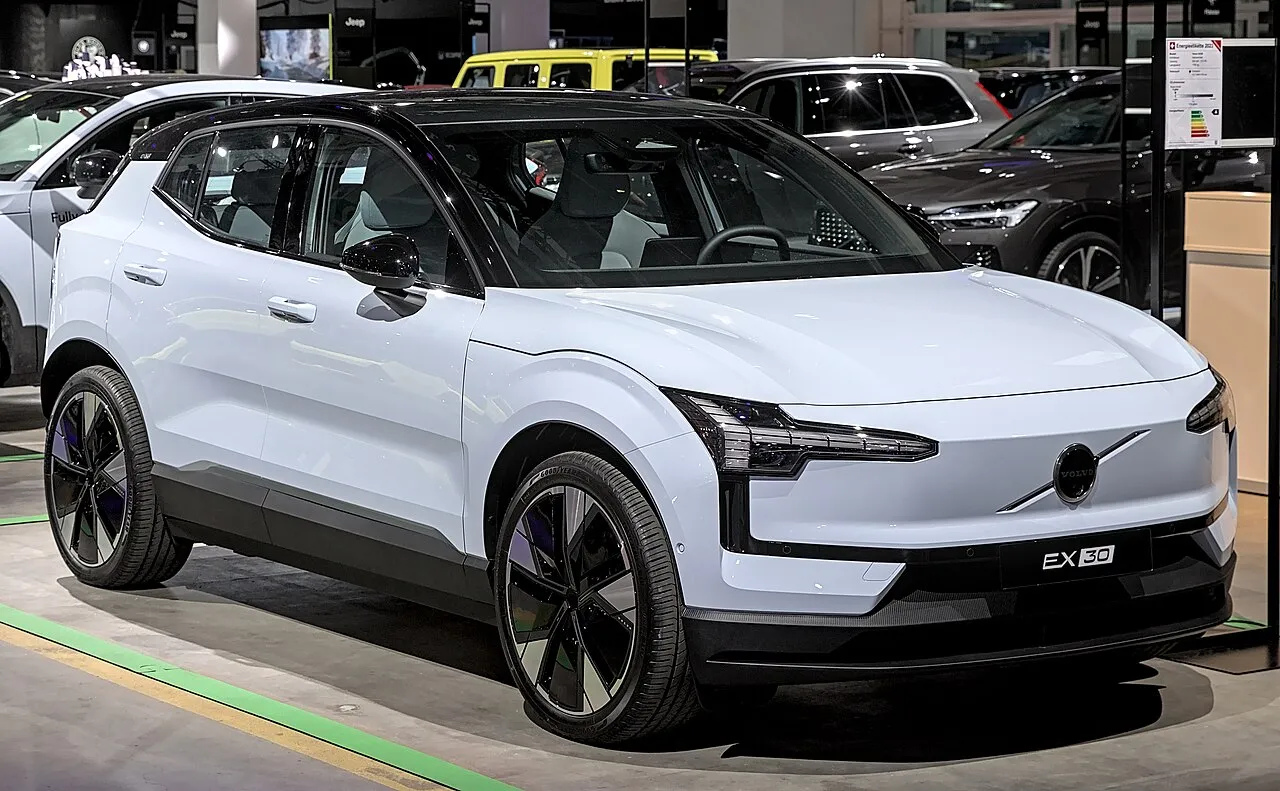 Volvo EX30, SUV électrique — 344 km d'autonomie WLTP, commercialisée au Maroc
