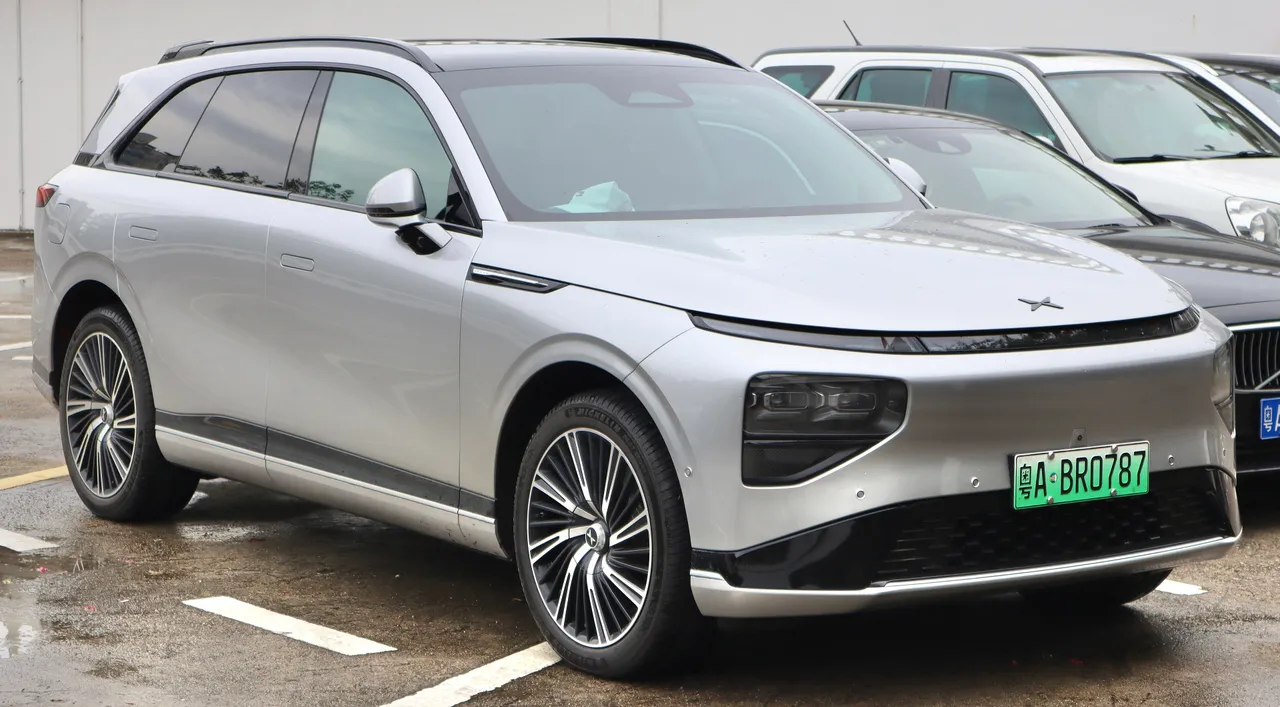 XPENG G9, SUV électrique — 502 km d'autonomie WLTP, commercialisée au Maroc
